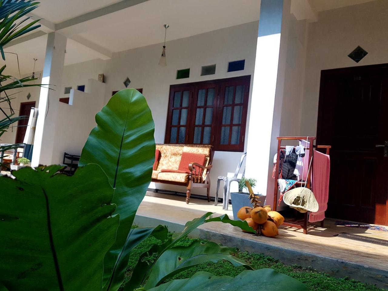 South Heaven Villa Hikkaduwa Buitenkant foto